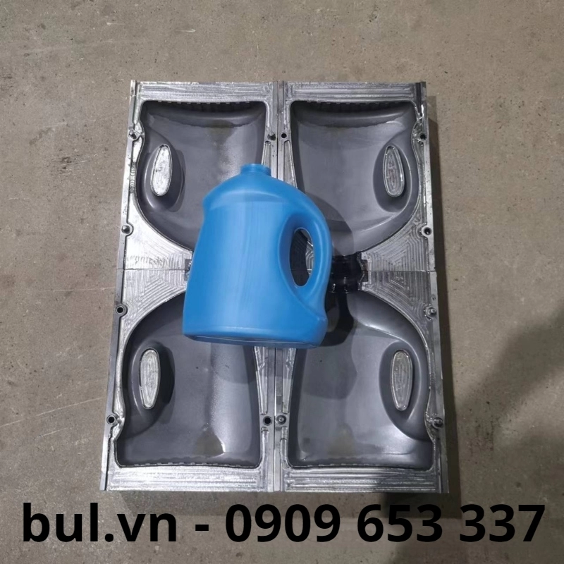 tao khuon duc nhua1 1 4525 - Nhận gia công khuôn thổi chai nhựa giá rẻ số #1